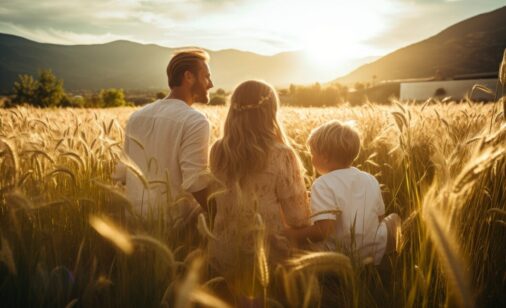 4 Zodiac Signs That Love Spending Most Of Their Time With Their Family